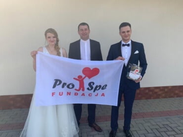 PRZYGARNIJ SKARBONKĘ NA&nbsp;ŚLUBIE MADZI I&nbsp;JAKUBA